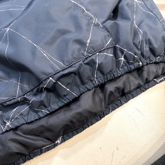 Bench Pullover lightweight jacket - Picture 3 of 6